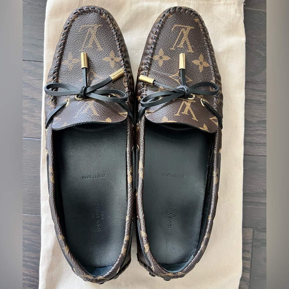 Louis Vuitton Gloria Flat Loafers